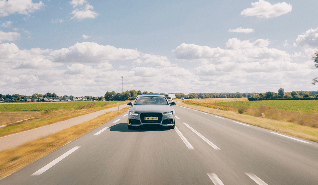 foto van een audi rs 7 tijdens evenement